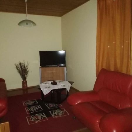 Gitta Nyaralohaz Villa Gyomaendrőd Buitenkant foto