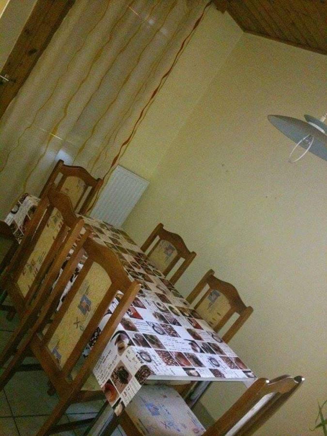 Gitta Nyaralohaz Villa Gyomaendrőd Buitenkant foto